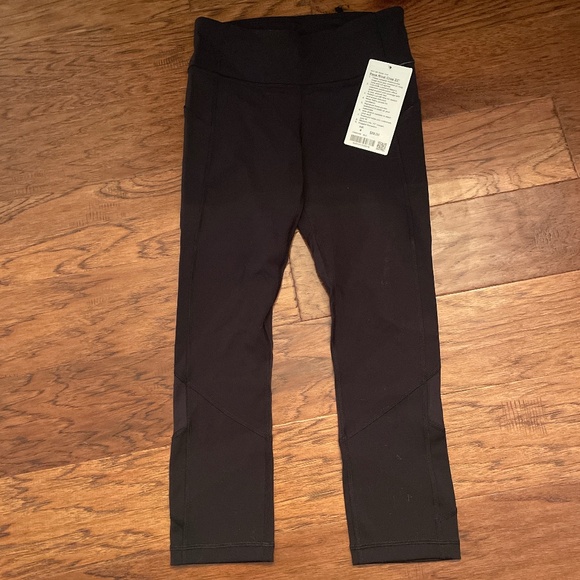NWT Lululemon pace rival crop 22” - Picture 2 of 7